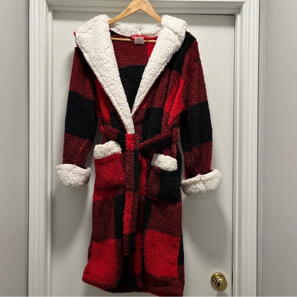 Pottery Barn Intimates & Sleepwear Pottery Barn Womens S Plaid Plush Sherpa Robe Red Buffalo
